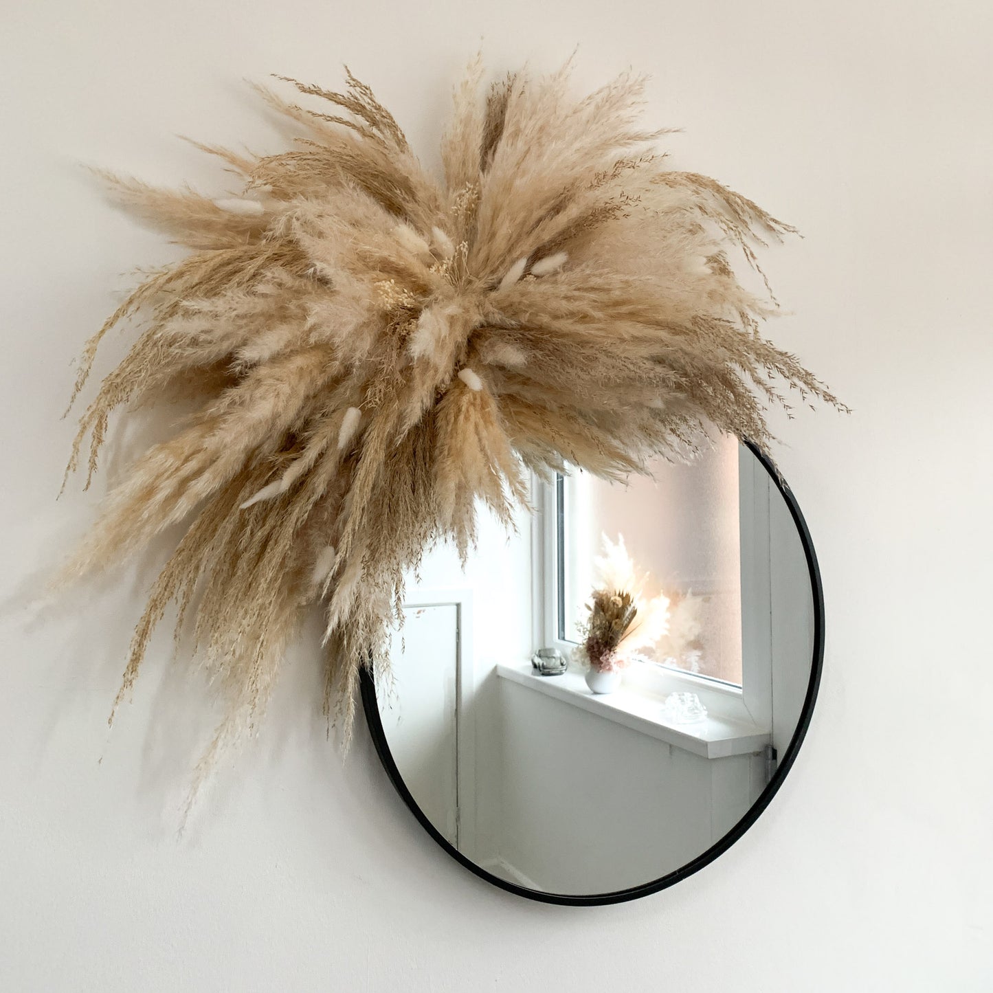 neutral pampas arch for mirror