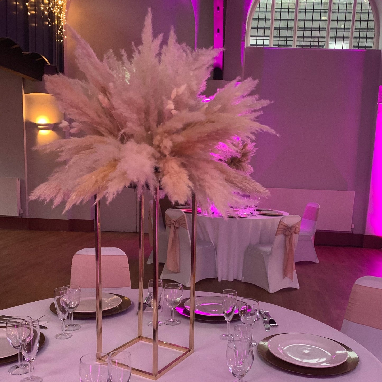 pampas table centrepiece for wedding