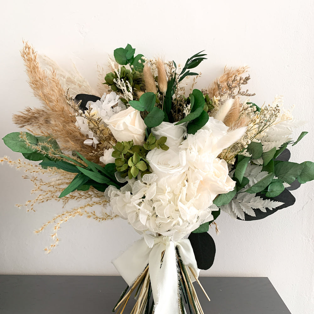 white and green bridal bouquet