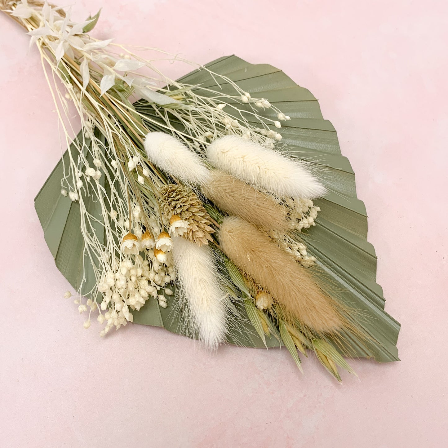 Load image into Gallery viewer, Khaki and natural dried palm spear set

