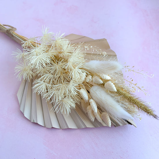 Load image into Gallery viewer, Latte ombre dried palm spear set
