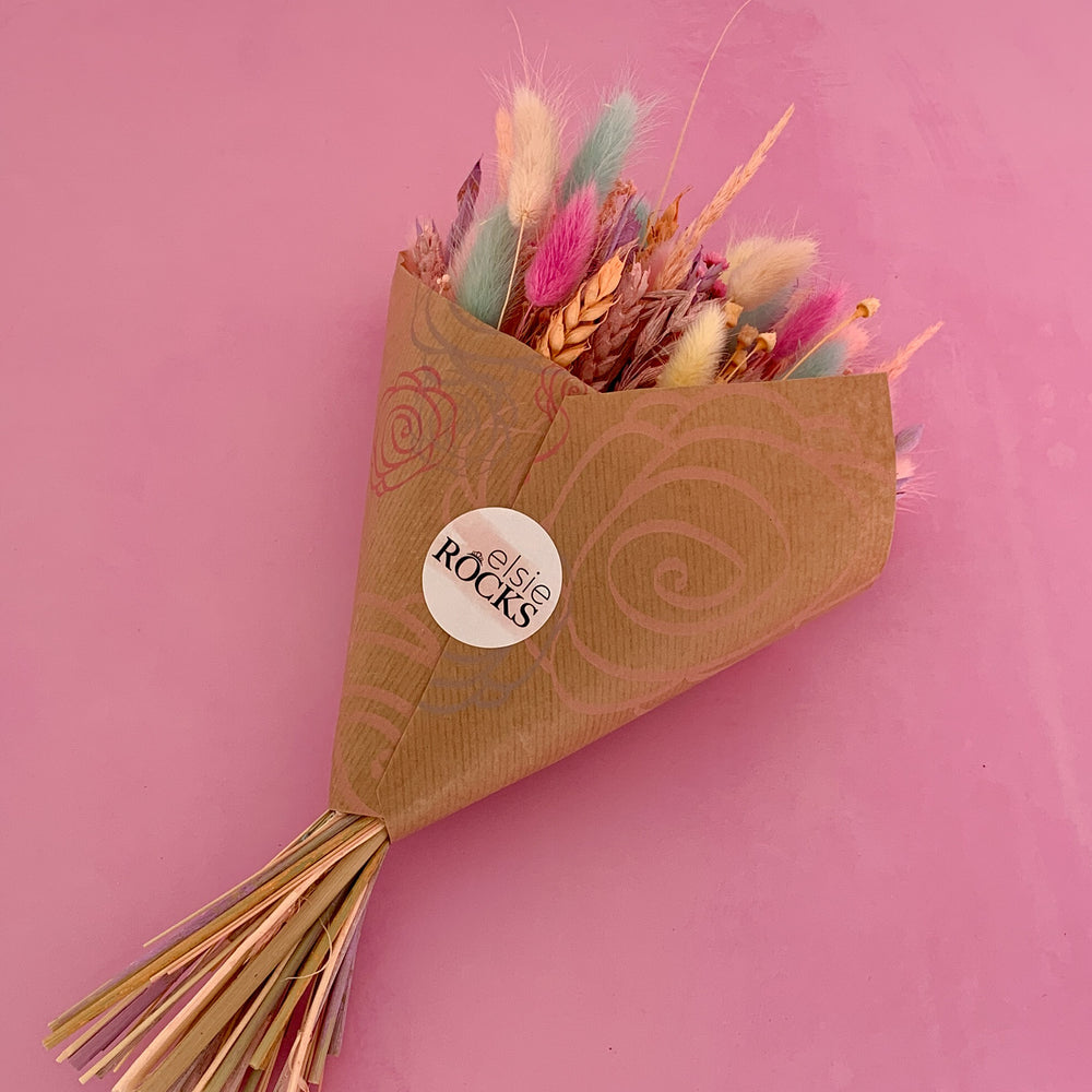 
                      
                        pastel dried flower bouquet
                      
                    