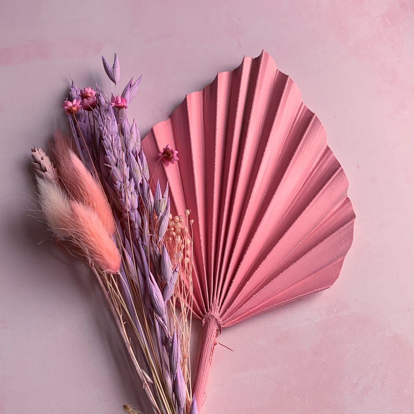 Load image into Gallery viewer, Pink and lilac dried palm spear set
