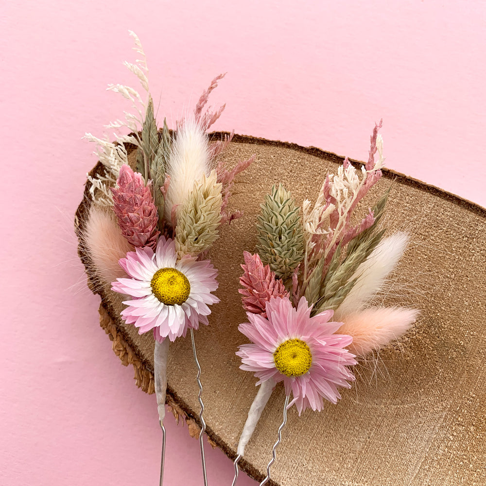 
                      
                        sage and pink dried flower hair pins
                      
                    