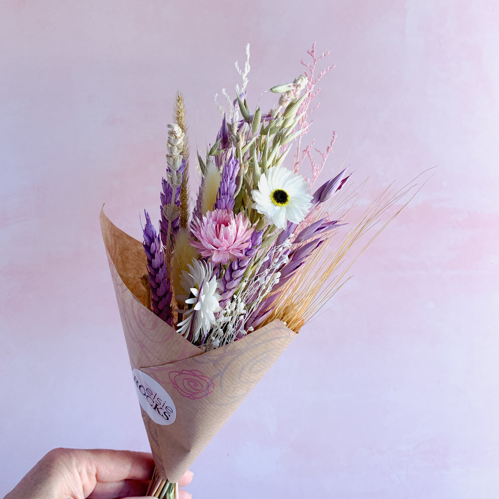 
                      
                        spring flower bouquet
                      
                    