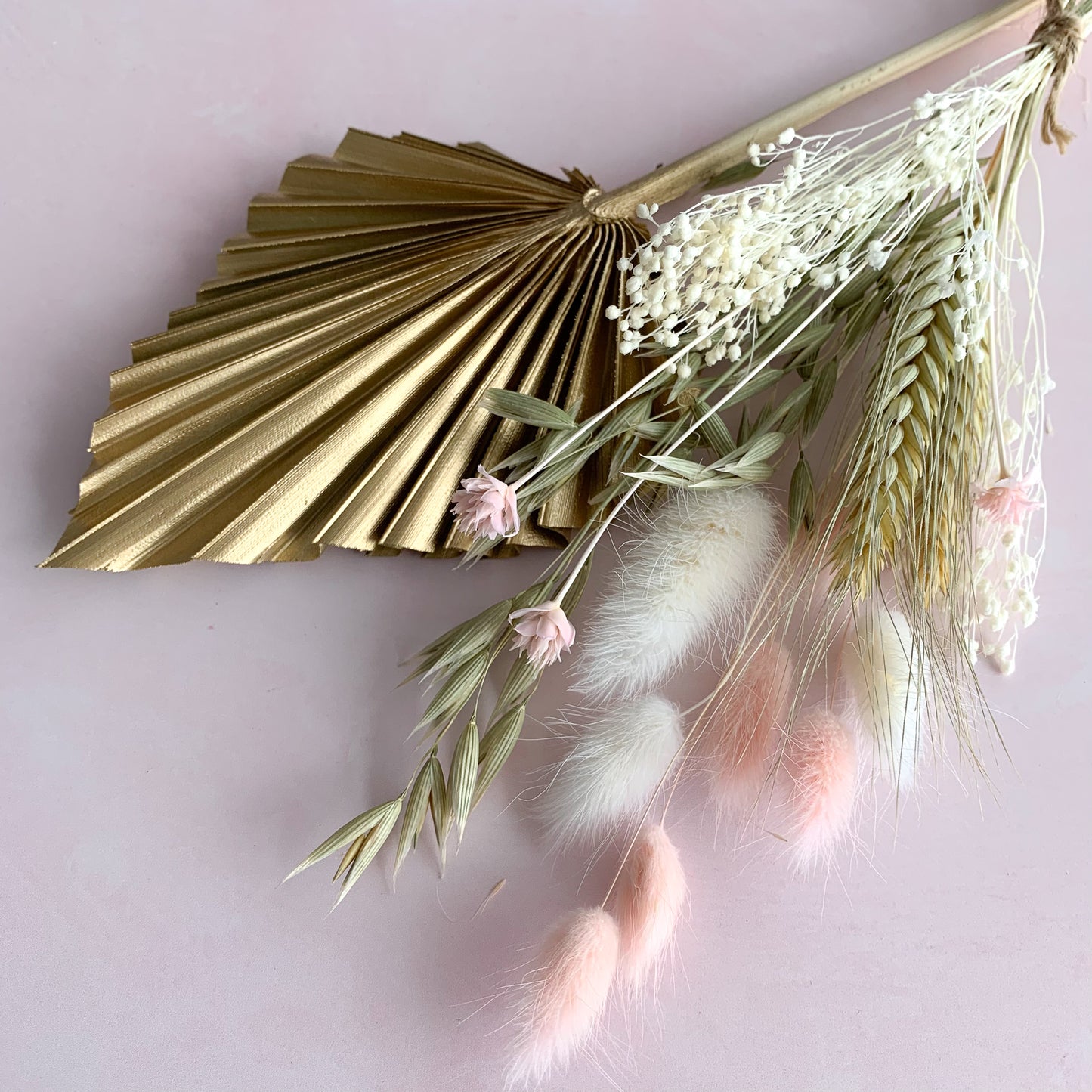 Load image into Gallery viewer, Gold and sage pink dried palm spear set
