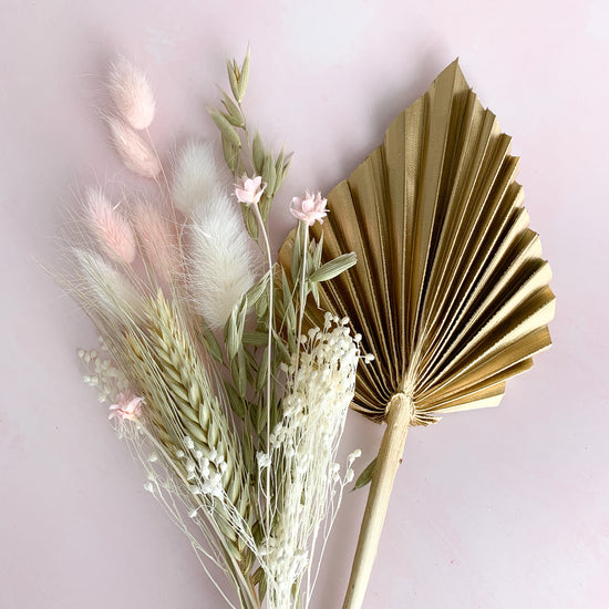 Load image into Gallery viewer, Gold and sage pink dried palm spear set
