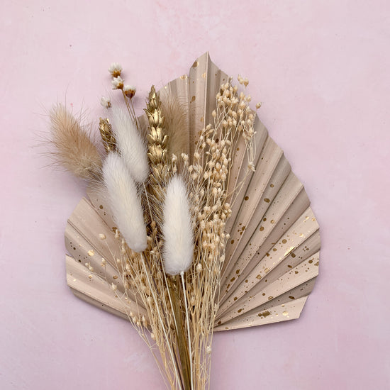 Almond fleck palm and natural dried flowers set