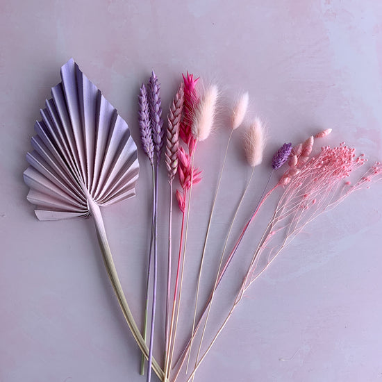 Load image into Gallery viewer, Lilac and hot pink palm spear set
