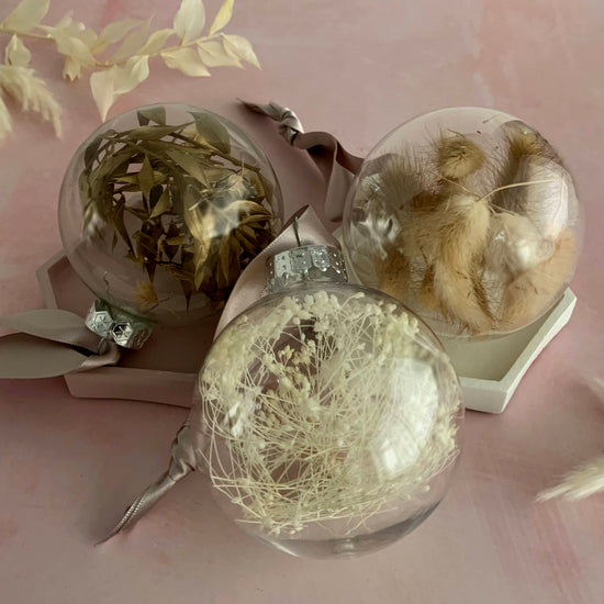 Dried Flower Christmas Baubles - Neutrals