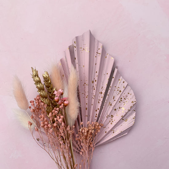 Load image into Gallery viewer, Pink fleck palm and dried flowers set
