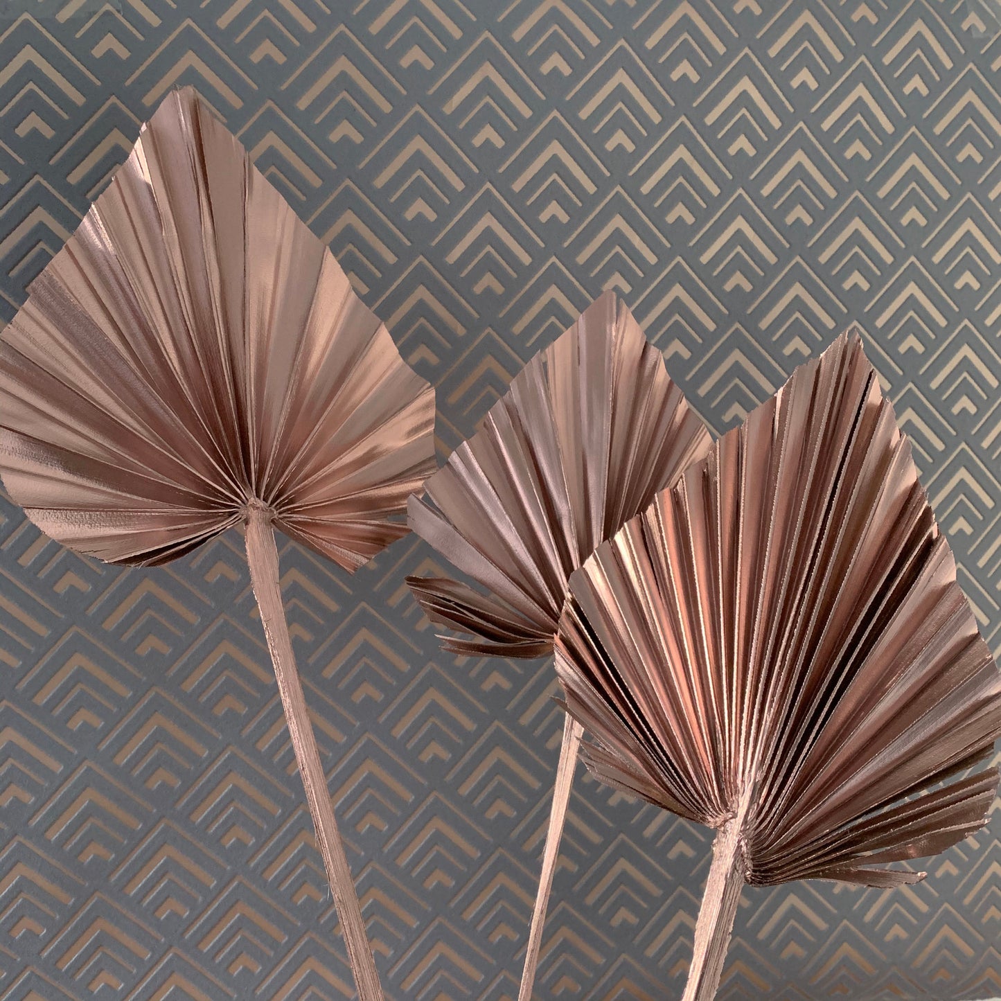 Load image into Gallery viewer, rose gold palm spears cake decoration
